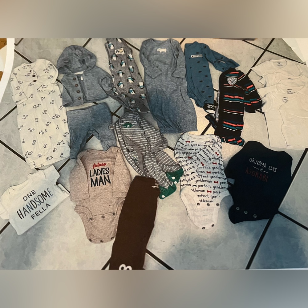 Preemie bundle excellent condition various brands 17 pieces